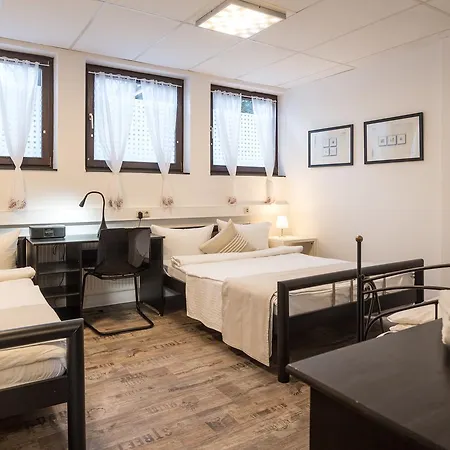Garden House & East Park-apartments Πανσιόν Grossdorf (Tyrol)