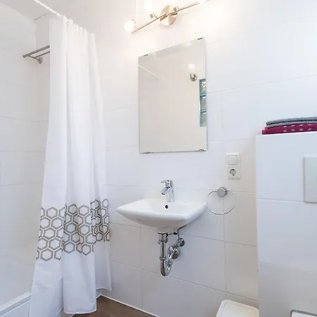 Πανσιόν Garden House & East Park-apartments