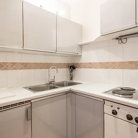 Garden House & East Park-apartments Πανσιόν