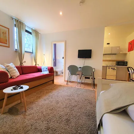 Garden House & East Park-apartments Πανσιόν Grossdorf (Tyrol)